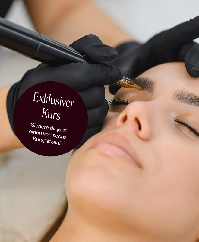 Professioneller Kurs für Microblading und Microshading, Teilnehmer erhält praxisnahe Anleitung.