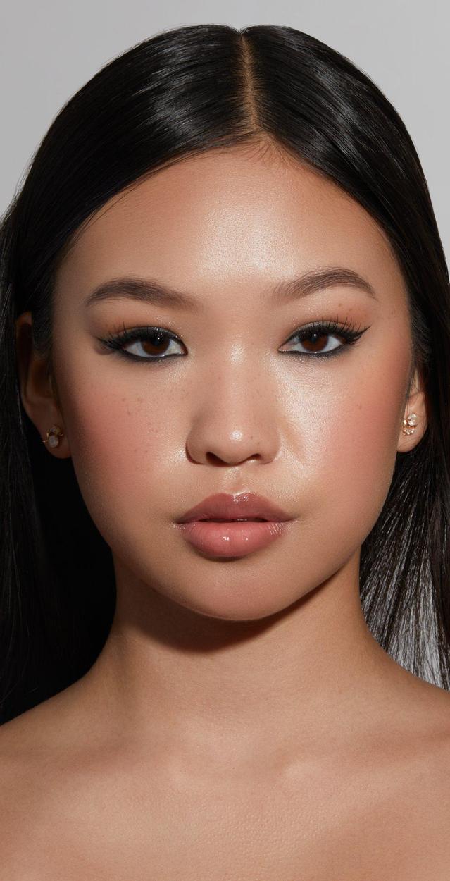 Schülerarbeit: Beauty-Look mit Wing-Eyeliner